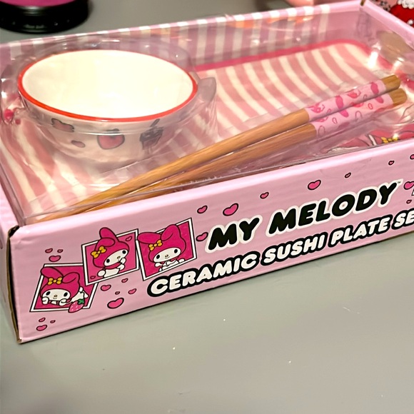 Silver Buffalo Sanrio My Melody 3 Piece Boxed Ceramic Sushi Set - Picture 2 of 5